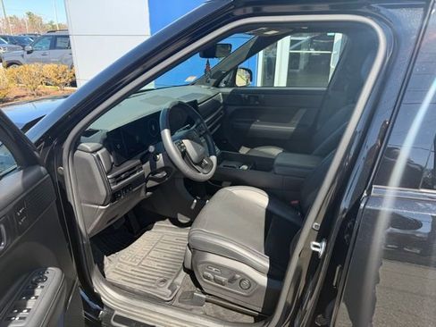Used 2025 Hyundai Santa Fe Calligraphy image 7