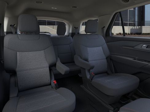 New 2026 Ford Explorer Active RWD image 34