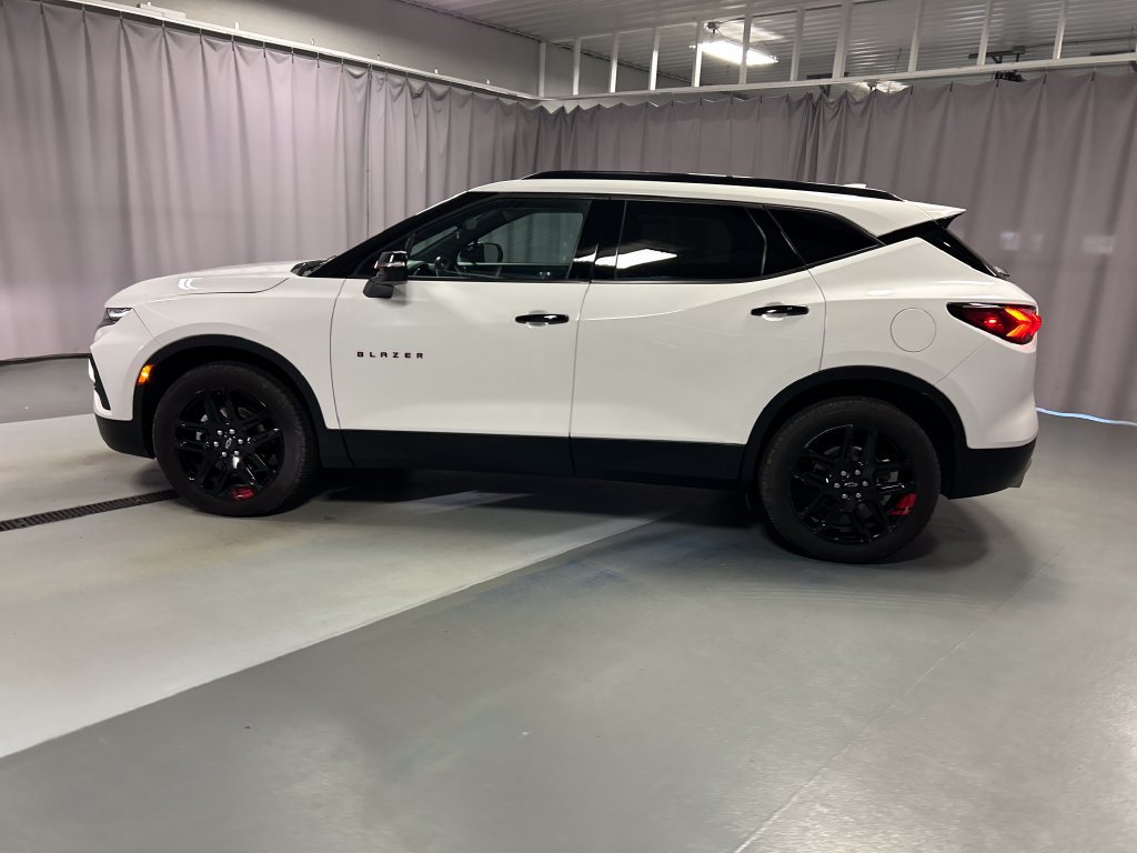 Used 2020 Chevrolet Blazer LT w/ Redline Edition FWD image 4