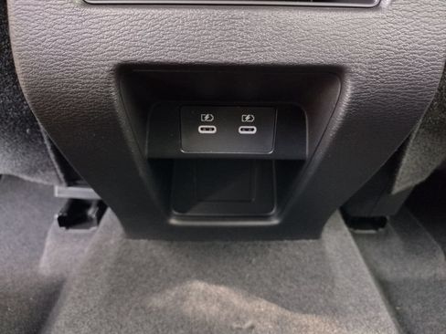 New 2026 Mitsubishi Outlander LE AWD/4WD image 26