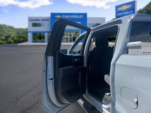 Certified 2025 Chevrolet Silverado 1500 Custom AWD/4WD image 27