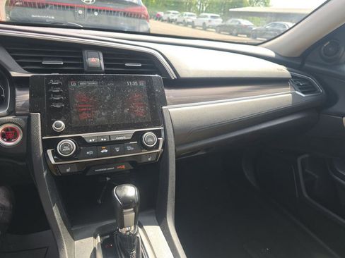 Used 2020 Honda Civic EX-L image 17