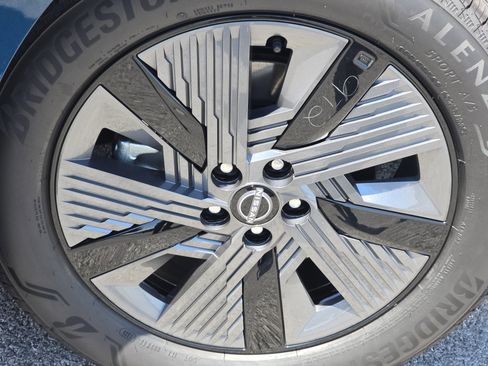 New 2025 Nissan Murano SL image 3