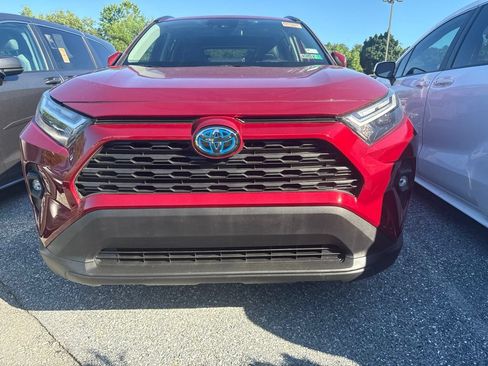 Used 2023 Toyota RAV4 XLE Premium AWD/4WD image 3