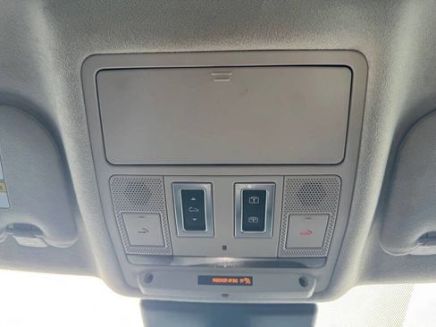 Used 2020 Jaguar F-PACE Prestige image 8