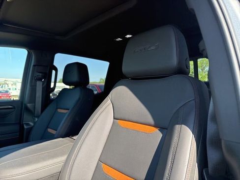 Used 2026 GMC Sierra 1500 AT4 w/ AT4 Premium Package AWD/4WD image 11
