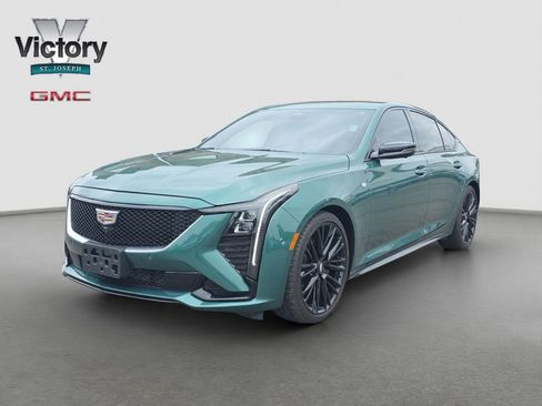 Used 2025 Cadillac CT5 Sport RWD image 3
