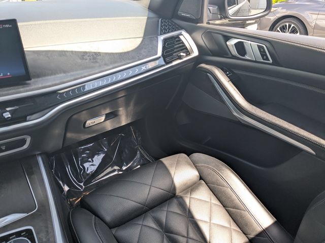 Used 2025 BMW X5 xDrive40i AWD/4WD image 17