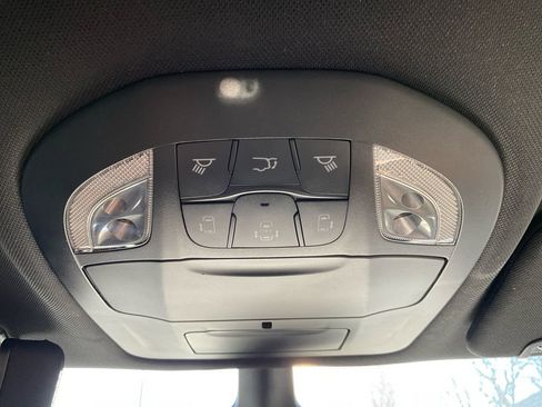 New 2026 Chrysler Pacifica Select w/ S Appearance Package image 29