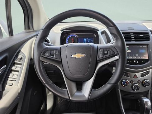 Used 2016 Chevrolet Trax LTZ FWD image 16