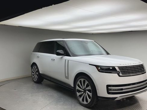 New 2026 Land Rover Range Rover Long Wheelbase Autobiography image 8