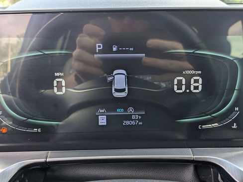 Certified 2024 Kia Telluride S w/ S Sunroof Package image 36