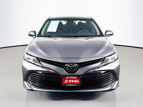 Used 2019 Toyota Camry LE FWD image 8