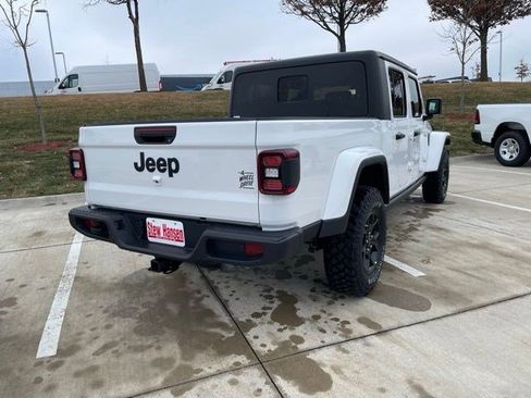 New 2026 Jeep Gladiator Sport AWD/4WD image 6