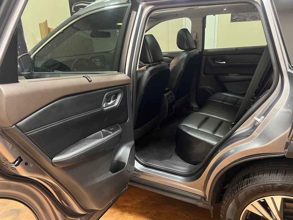 Used 2023 Nissan Rogue SV w/ SV Premium Package AWD/4WD image 26