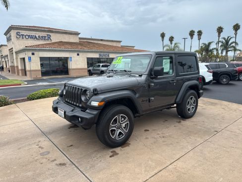 Used 2022 Jeep Wrangler Sport AWD/4WD image 1