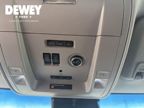 Used 2016 Chevrolet Tahoe LTZ AWD/4WD image 18