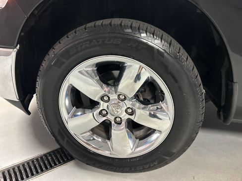 Used 2019 RAM 1500 Big Horn AWD/4WD image 9