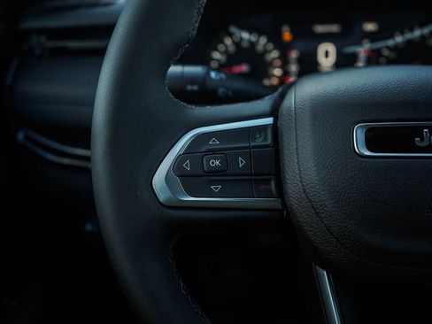 New 2026 Jeep Compass Latitude image 21