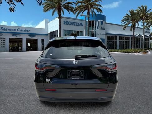 Used 2024 Honda HR-V LX image 7