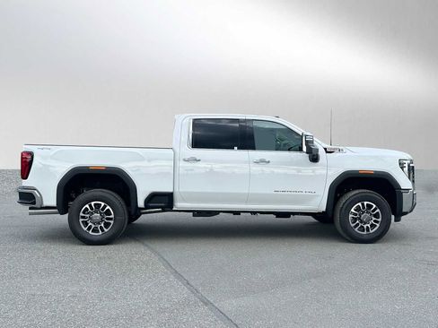 New 2025 GMC Sierra 3500 SLT w/ SLT Convenience Package image 2