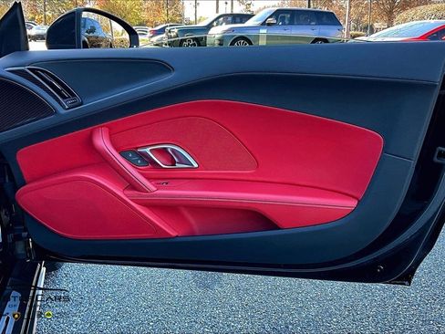 Used 2020 Audi R8 V10 performance image 24