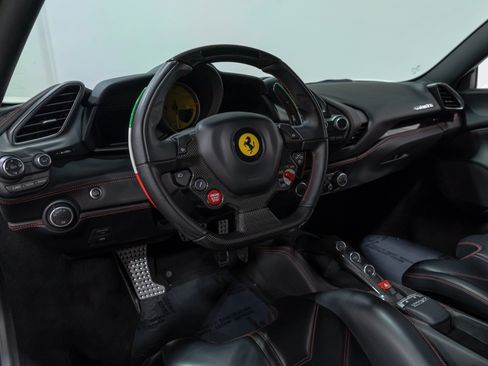 Used 2016 Ferrari 488 GTB RWD image 44