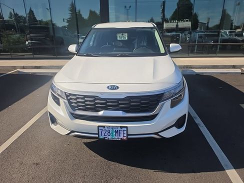 Used 2021 Kia Seltos LX AWD/4WD image 8