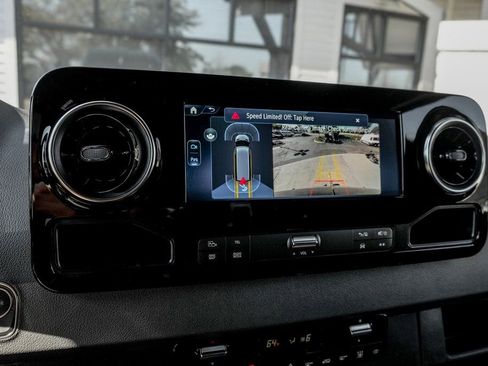 Used 2025 Mercedes-Benz Sprinter 2500 image 16