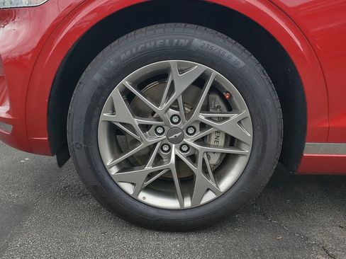 Used 2024 Genesis GV70 2.5T w/ Advanced Package image 11