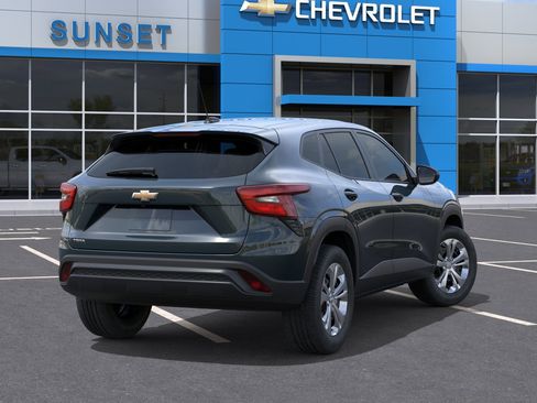 New 2026 Chevrolet Trax LS FWD image 4