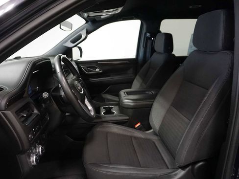 Used 2024 GMC Yukon XL SLE image 13