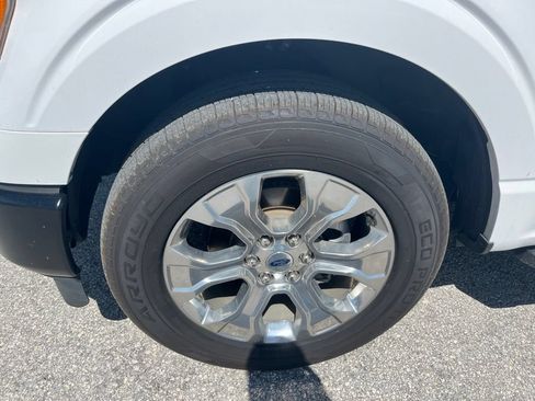 Used 2021 Ford F150 XL w/ Equipment Group 101A High RWD image 9