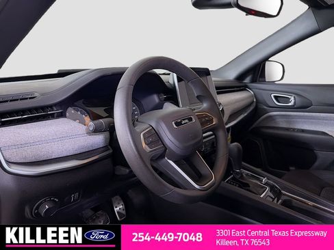 Used 2025 Jeep Compass Sport AWD/4WD image 11