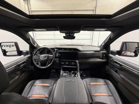 Used 2024 GMC Sierra 2500 AT4 w/ AT4 Premium Plus Package AWD/4WD image 39