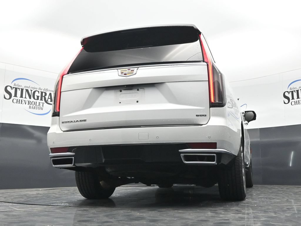 Used 2022 Cadillac Escalade ESV Premium Luxury w/ Performance Package AWD/4WD image 36