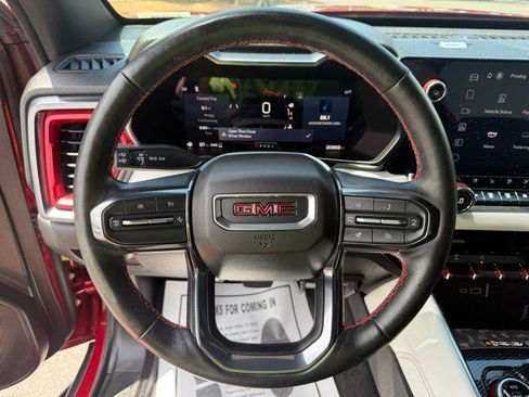 Used 2024 GMC Canyon AT4X AWD/4WD image 7