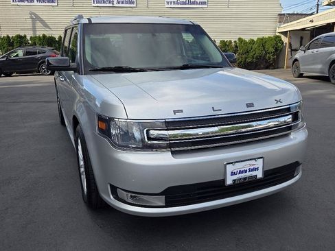 Used 2018 Ford Flex SEL AWD/4WD image 4
