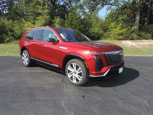 New 2026 Cadillac Vistiq Luxury image 3