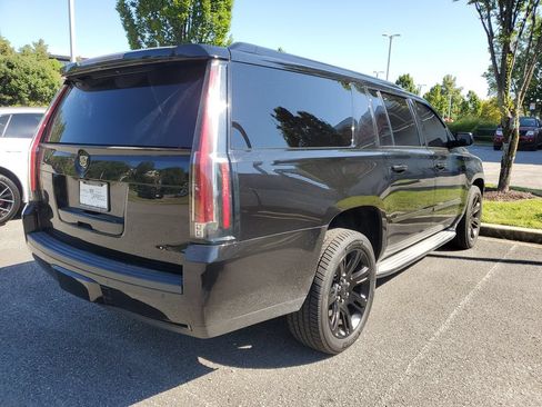 Used 2015 Cadillac Escalade ESV Luxury RWD image 17