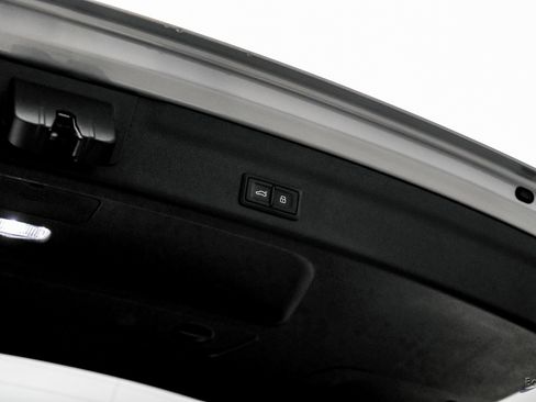 Used 2025 Audi RS 6 performance image 97