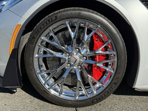Used 2018 Chevrolet Corvette Z06 image 15