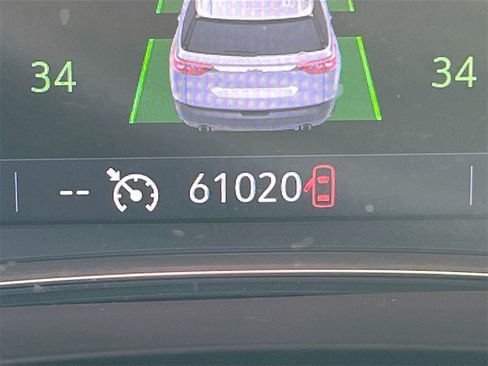 Used 2021 Chevrolet Traverse LT image 12