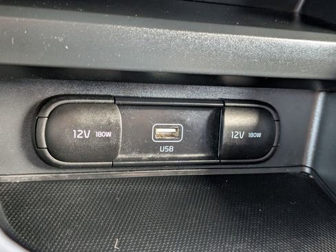 Used 2020 Kia Soul LX FWD image 27