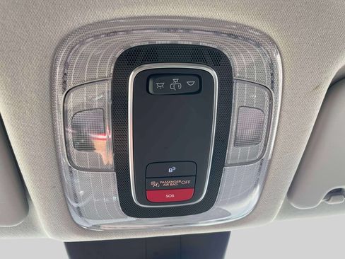 Certified 2024 Hyundai Kona SEL AWD/4WD image 32