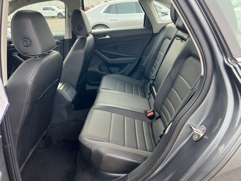 Used 2024 Volkswagen Jetta SE image 22