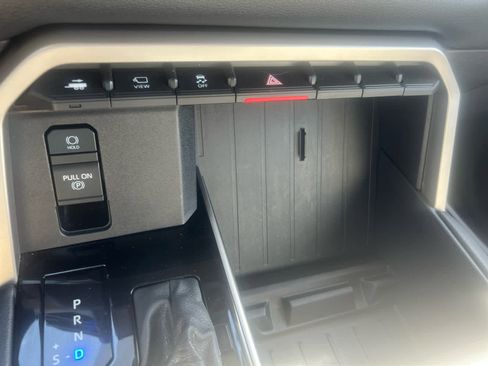 Used 2024 Toyota Tundra Limited image 20