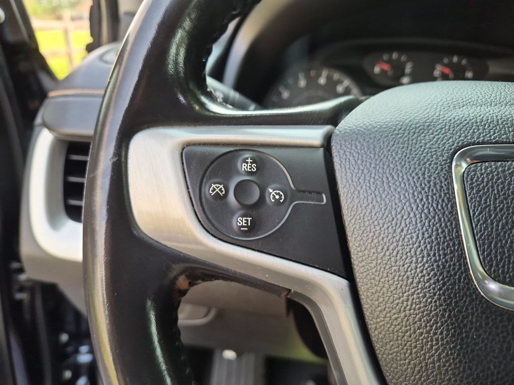 Used 2018 GMC Terrain SLE w/ Driver Convenience Package AWD/4WD image 21
