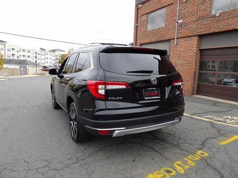 Used 2022 Honda Pilot Touring image 5
