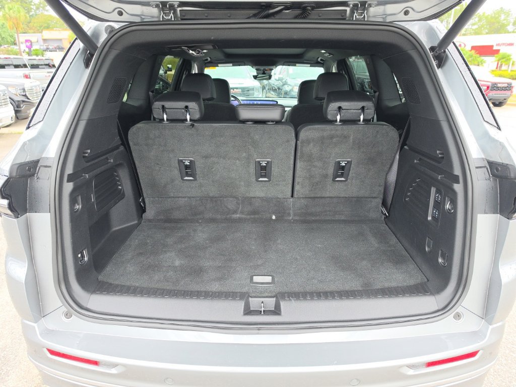 Used 2025 Buick Enclave Avenir w/ Super Cruise Package FWD image 15